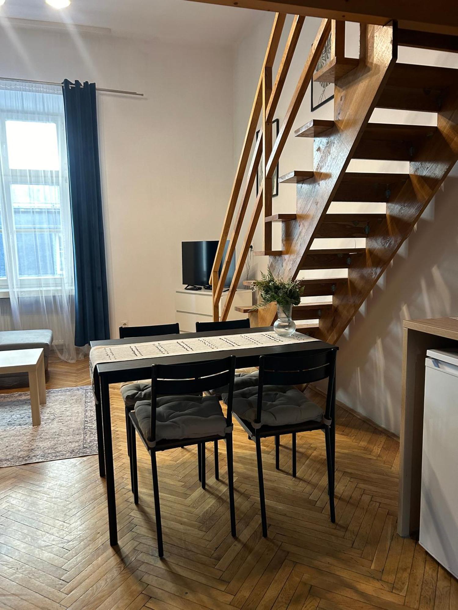 Vintage Szpitalna Apartment Krakow Ngoại thất bức ảnh